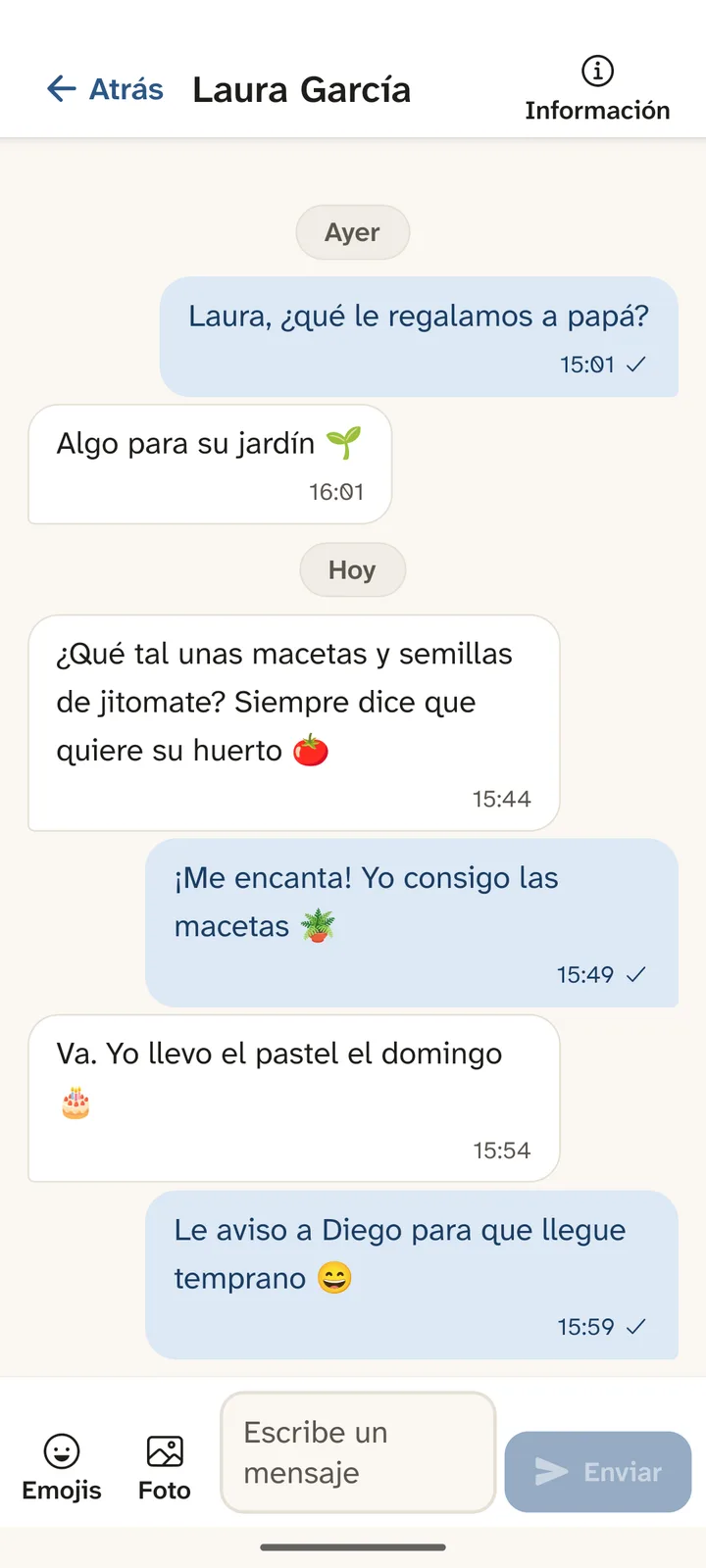 Conversación entre Miguel y Laura organizando el regalo de cumpleaños de su papá